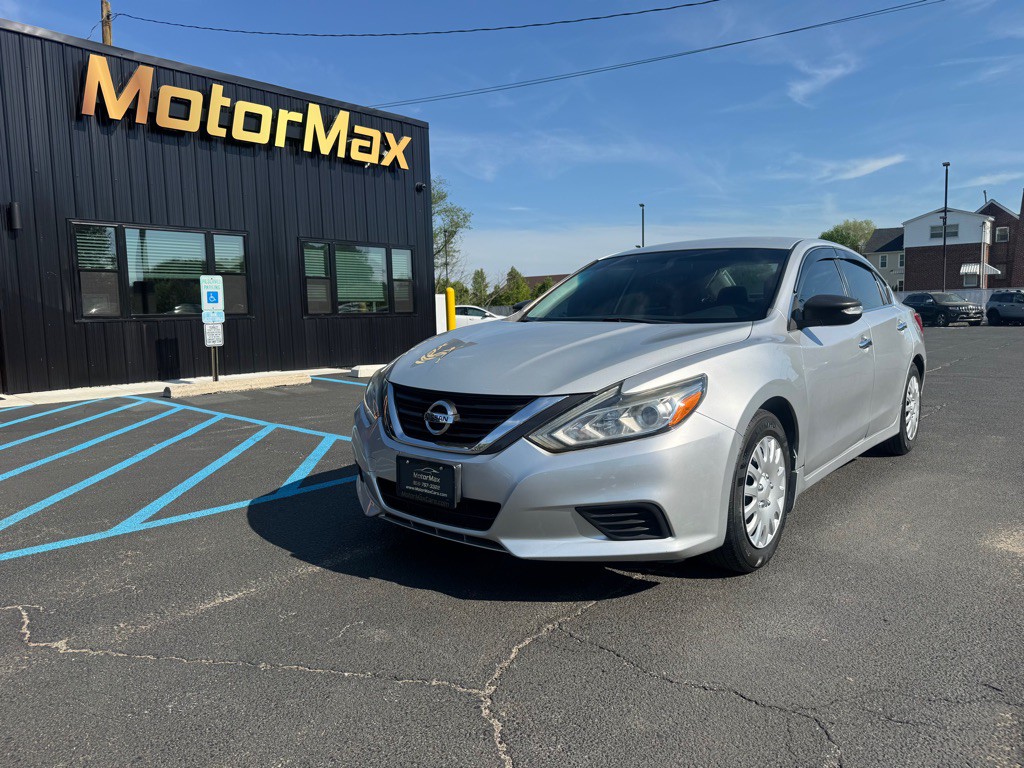 2016 Nissan Altima Image 1