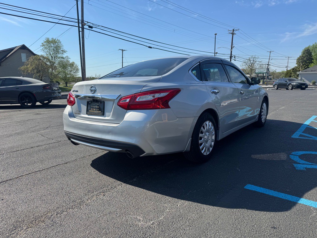 2016 Nissan Altima Image 3