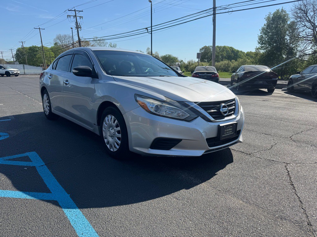 2016 Nissan Altima Image 4