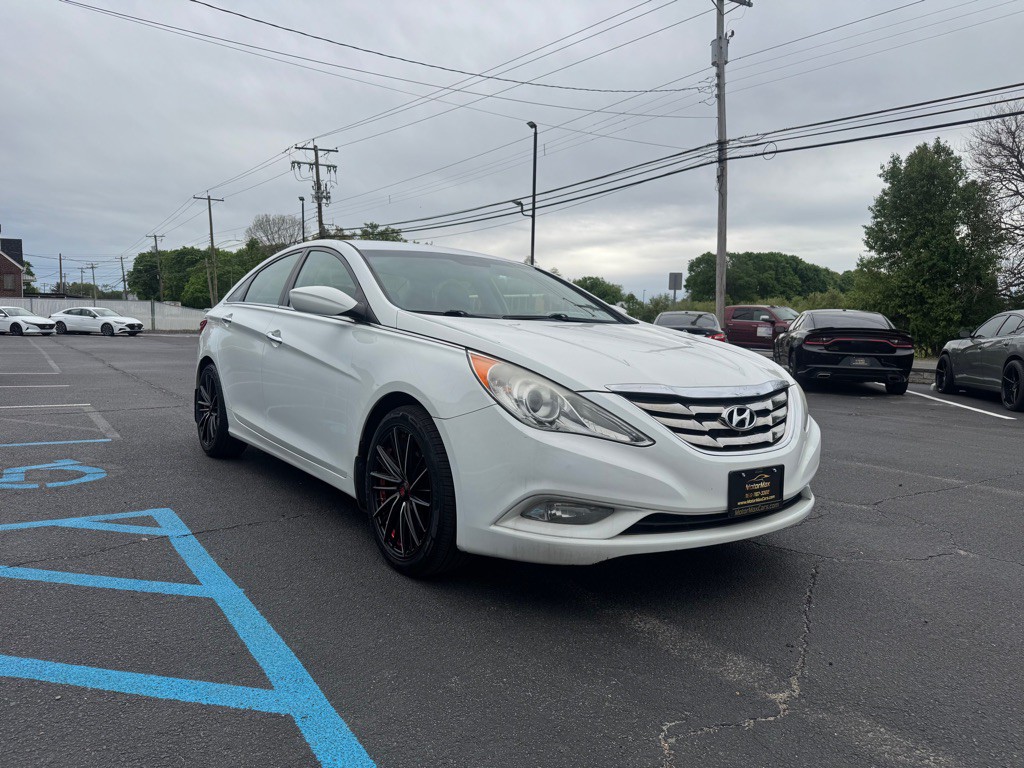 2013 Hyundai Sonata Image 4