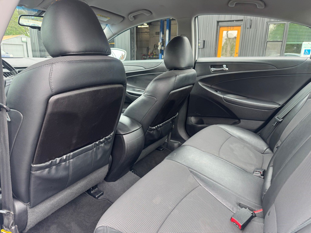 2013 Hyundai Sonata Image 6