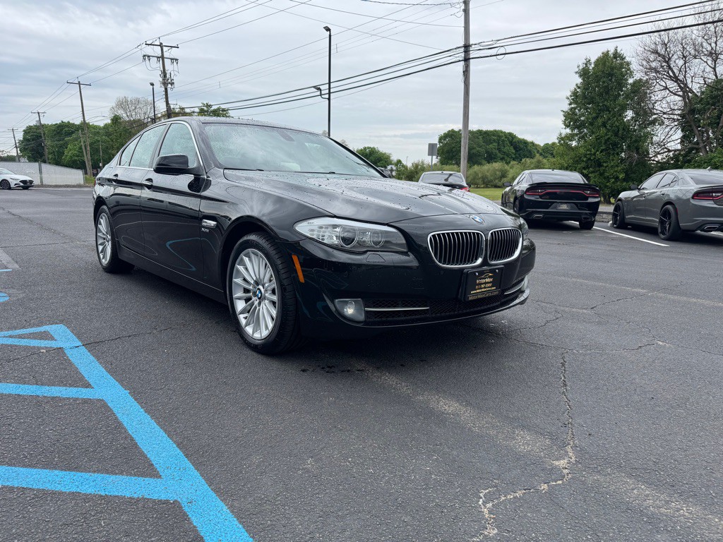 2012 BMW 5 Series Image 4