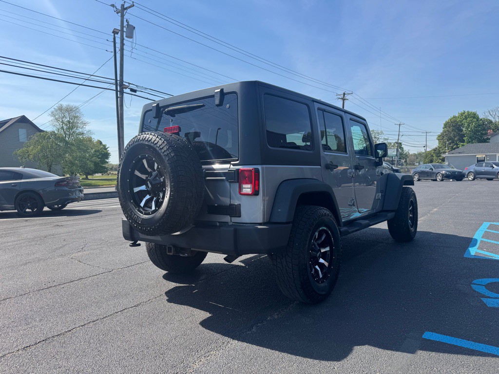 2014 Jeep Wrangler Unlimited Image 3