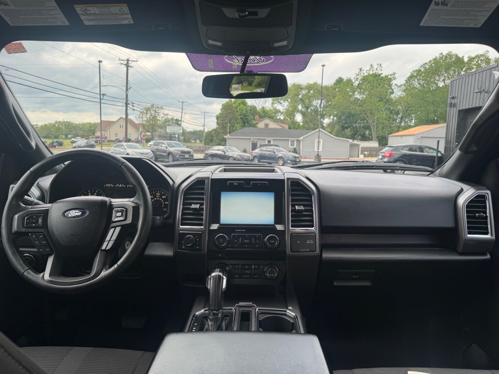 2015 Ford F-150 Image 9