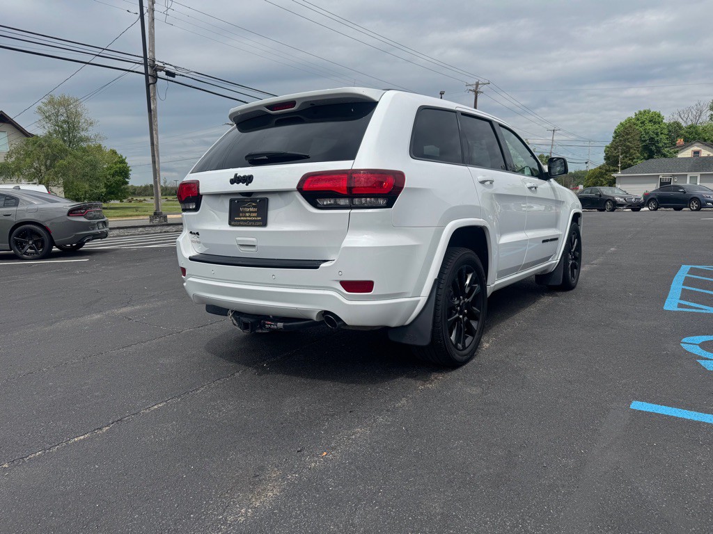 2018 Jeep Grand Cherokee Image 3