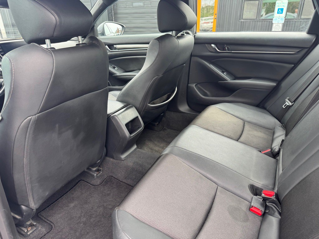 2019 Honda Accord Image 6