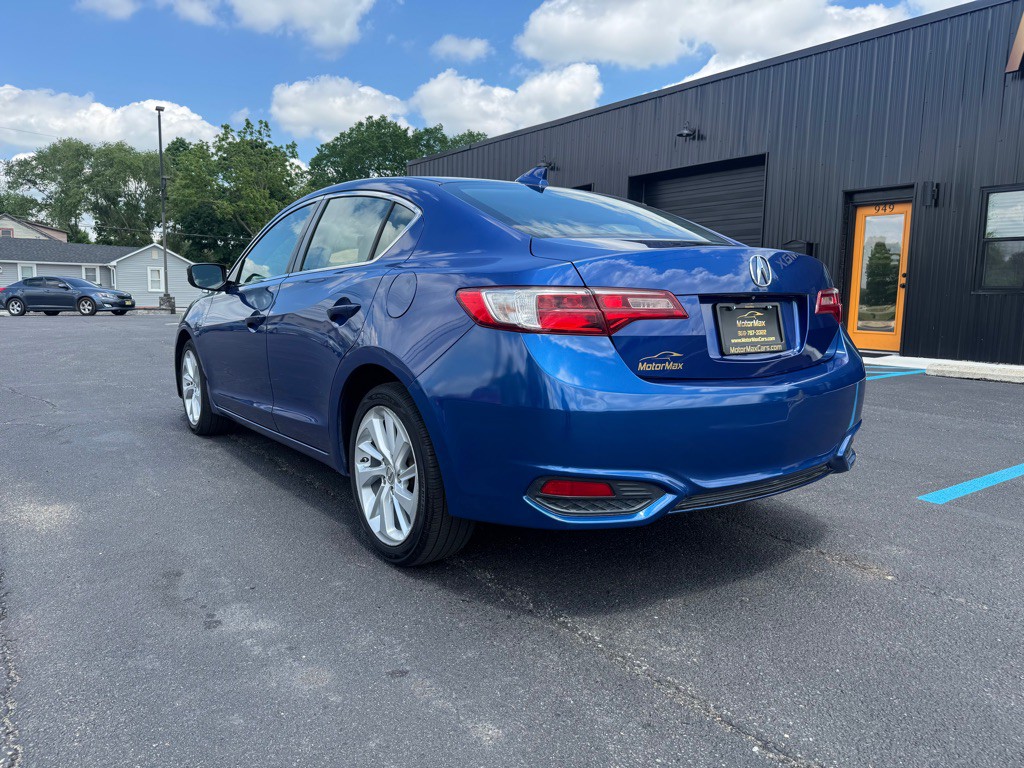 2016 Acura ILX Image 2