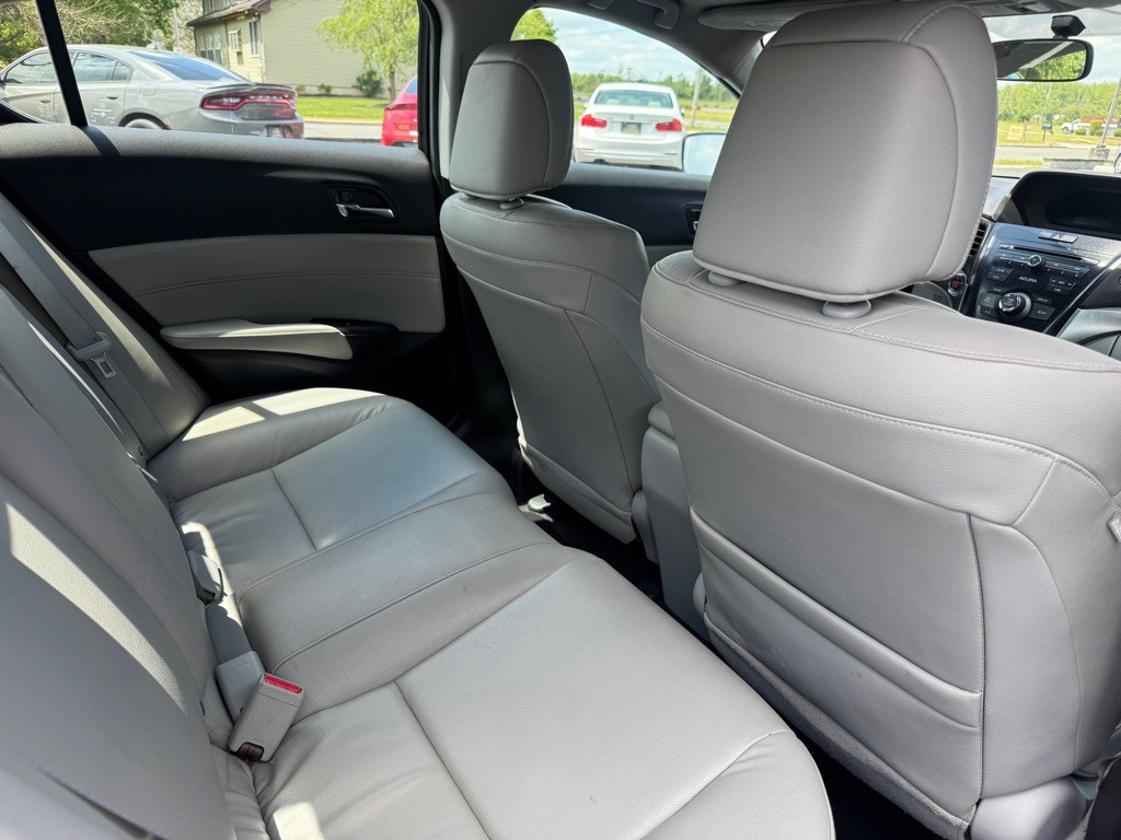 2016 Acura ILX Image 7