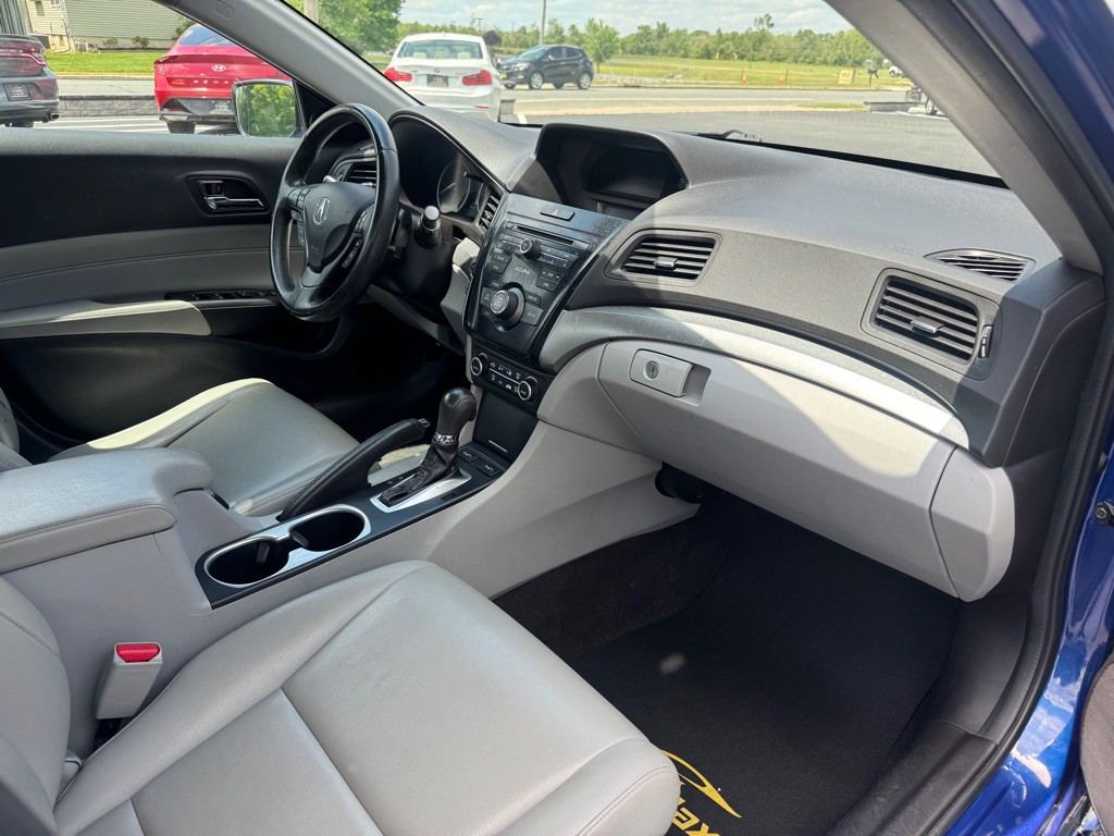2016 Acura ILX Image 8