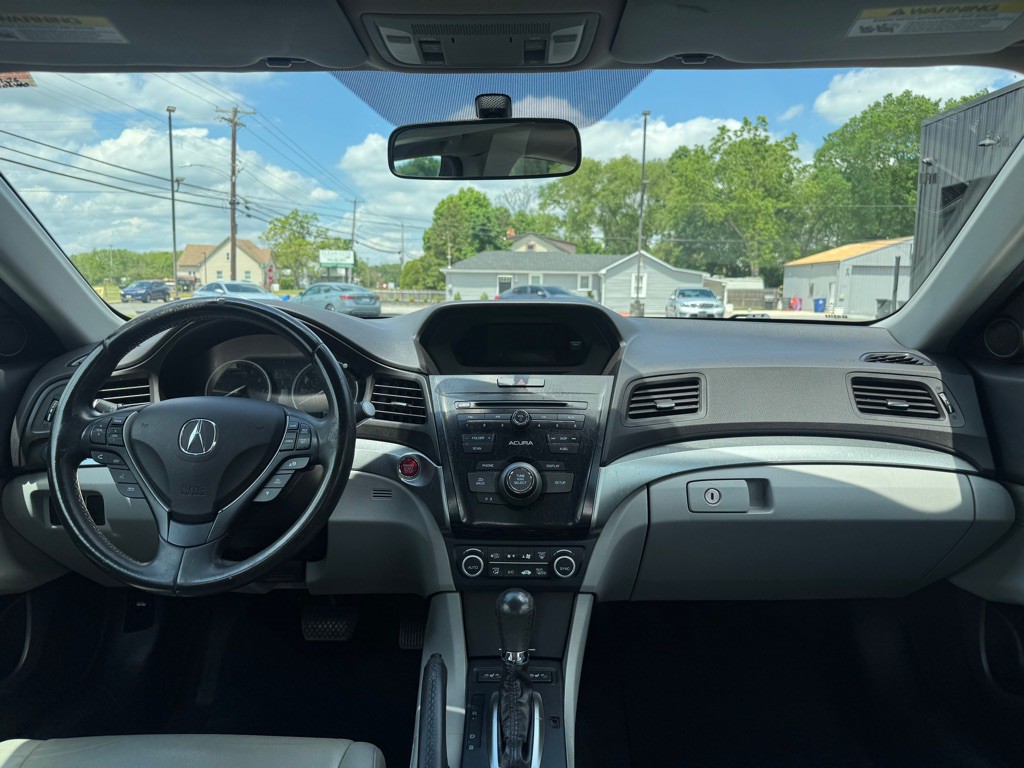2016 Acura ILX Image 9