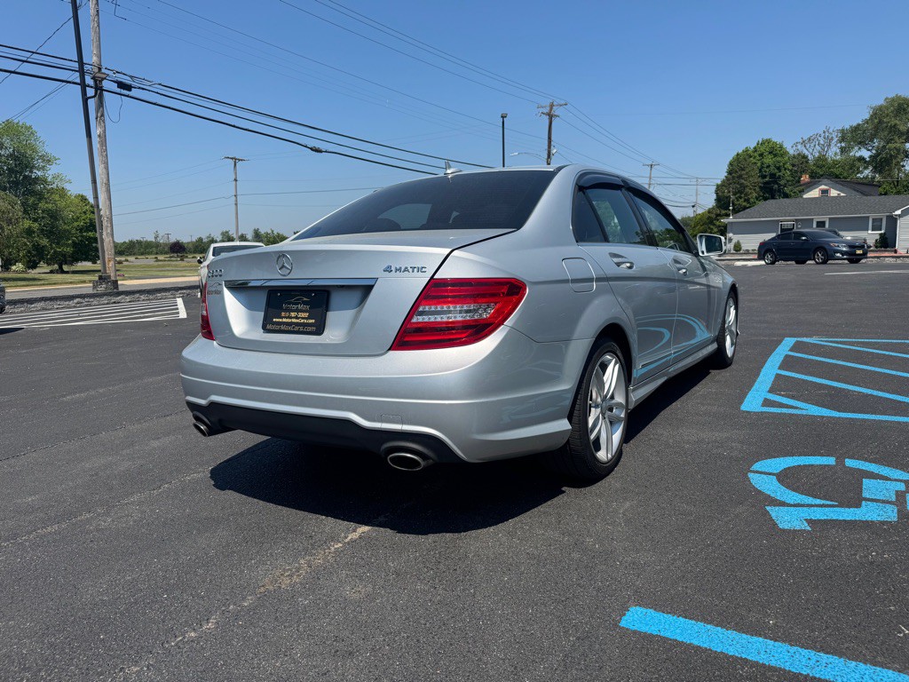 2014 Mercedes-Benz C-Class Image 3