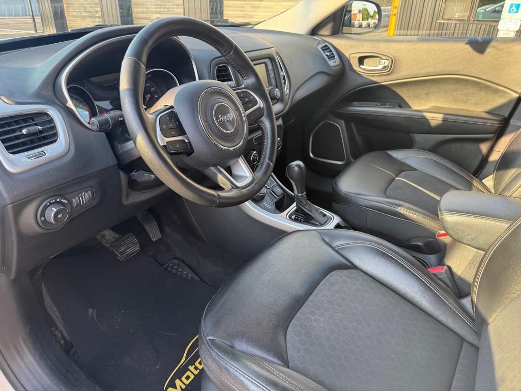 2018 Jeep Compass Image 5
