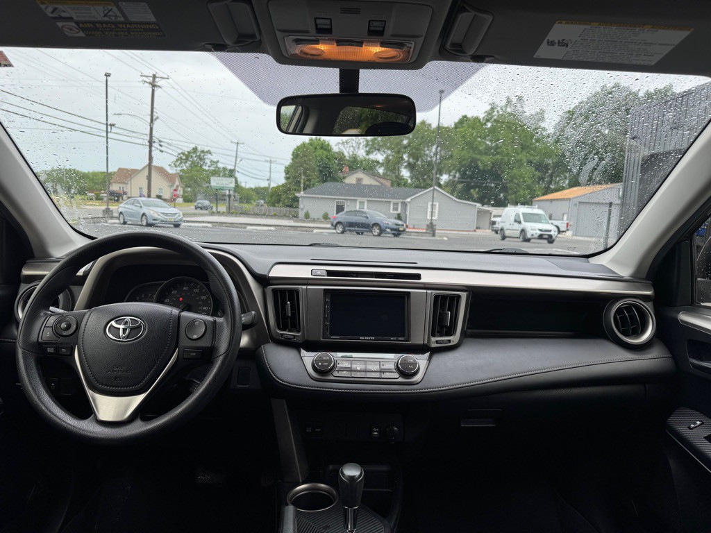 2014 Toyota Rav4 Image 9