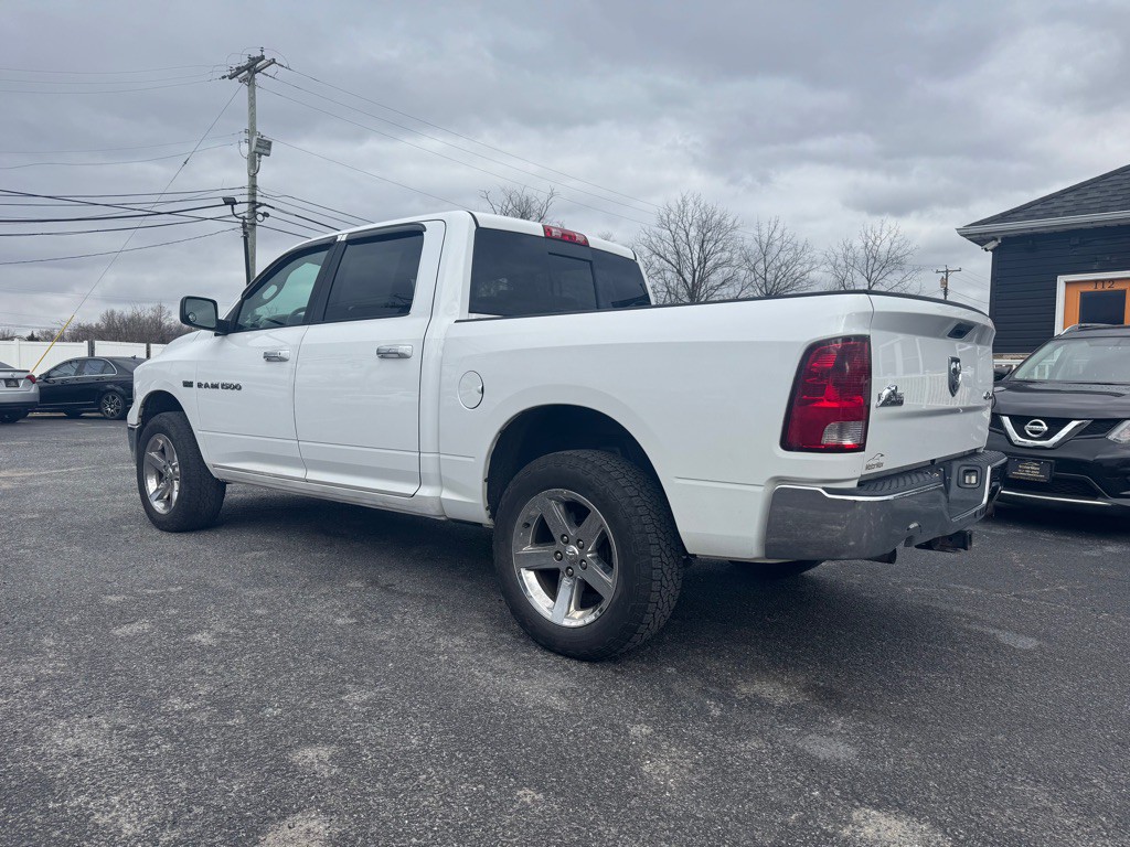 2012 Dodge Ram 1500 Image 2