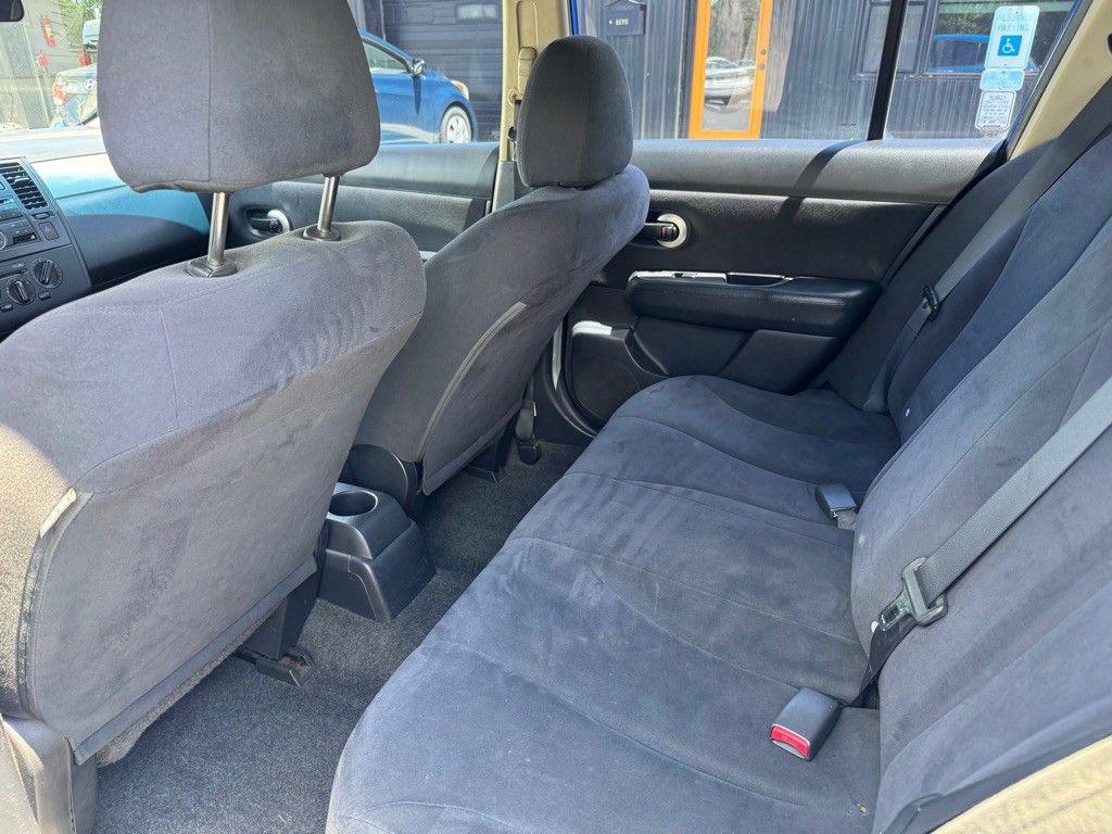 2008 Nissan Versa Image 6