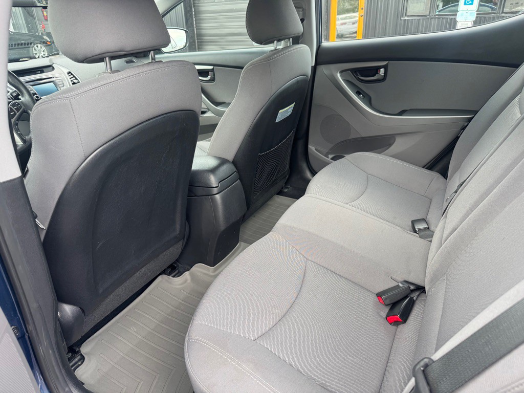 2014 Hyundai Elantra Image 6
