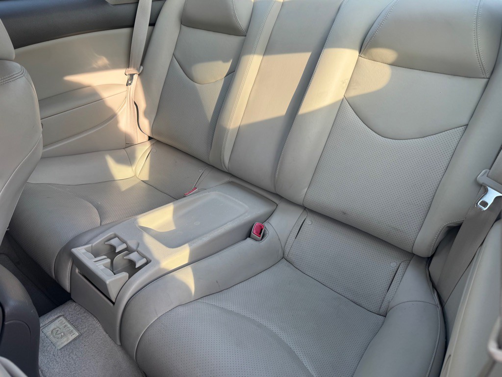 2012 INFINITI G37 Image 6