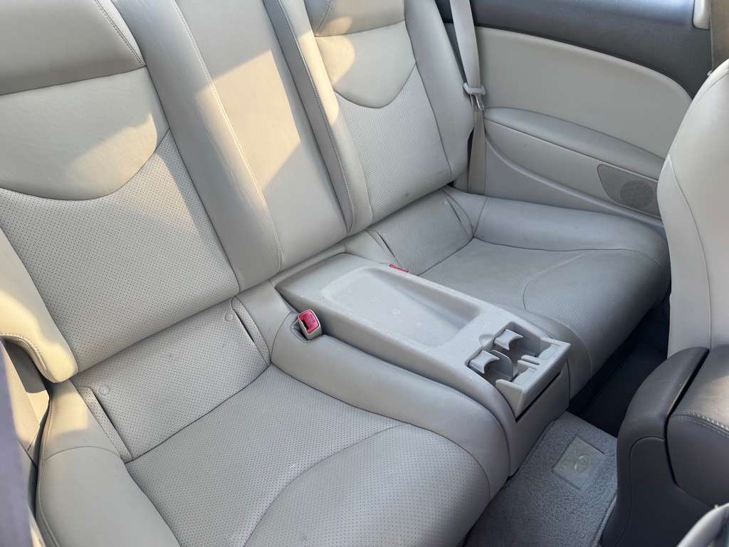 2012 INFINITI G37 Image 7