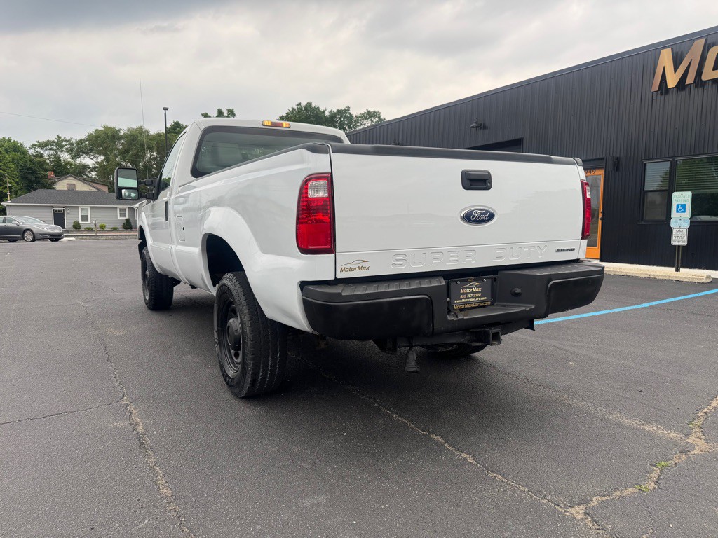 2015 Ford F-250 Image 2