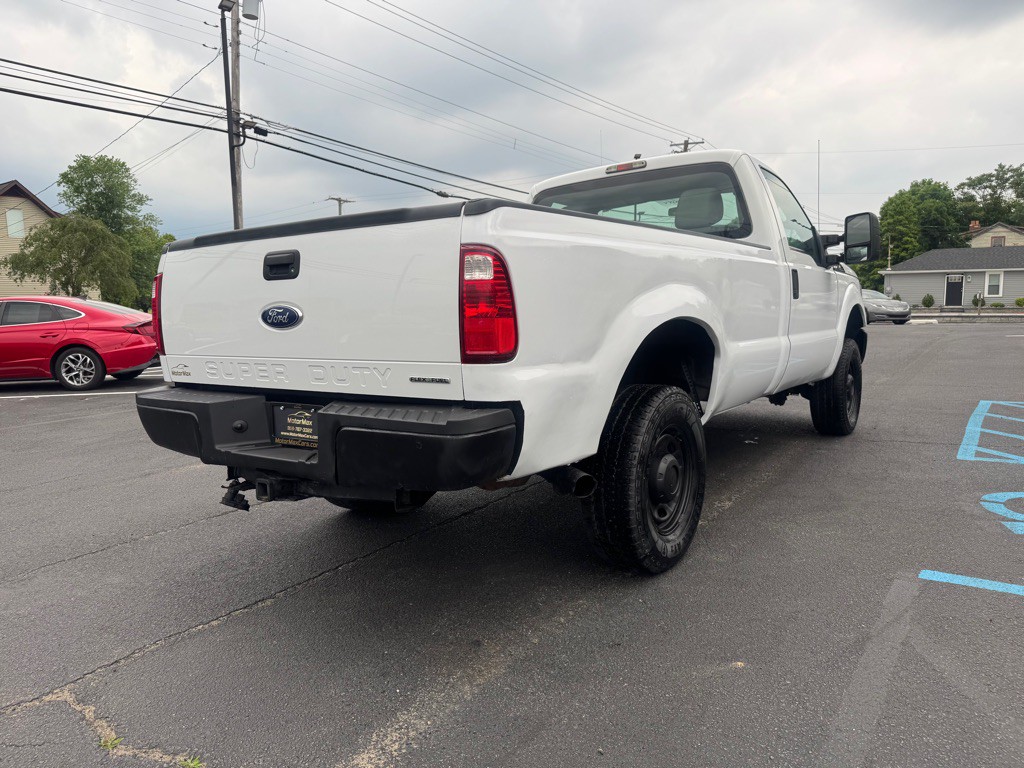 2015 Ford F-250 Image 3