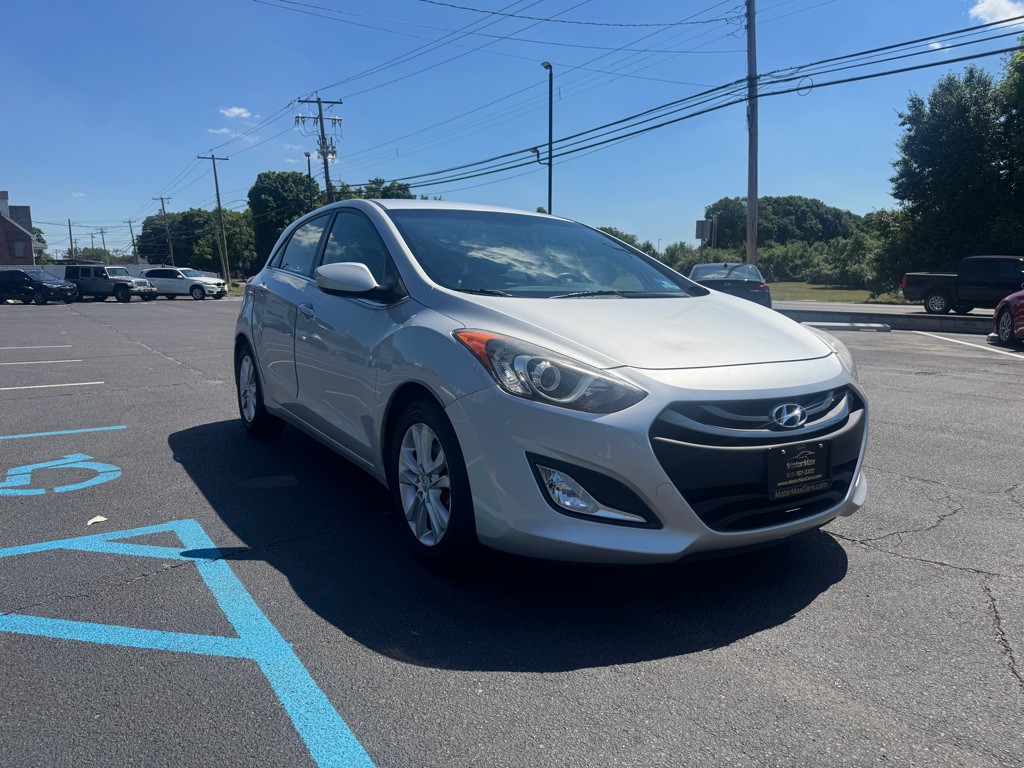 2013 Hyundai Elantra Image 4