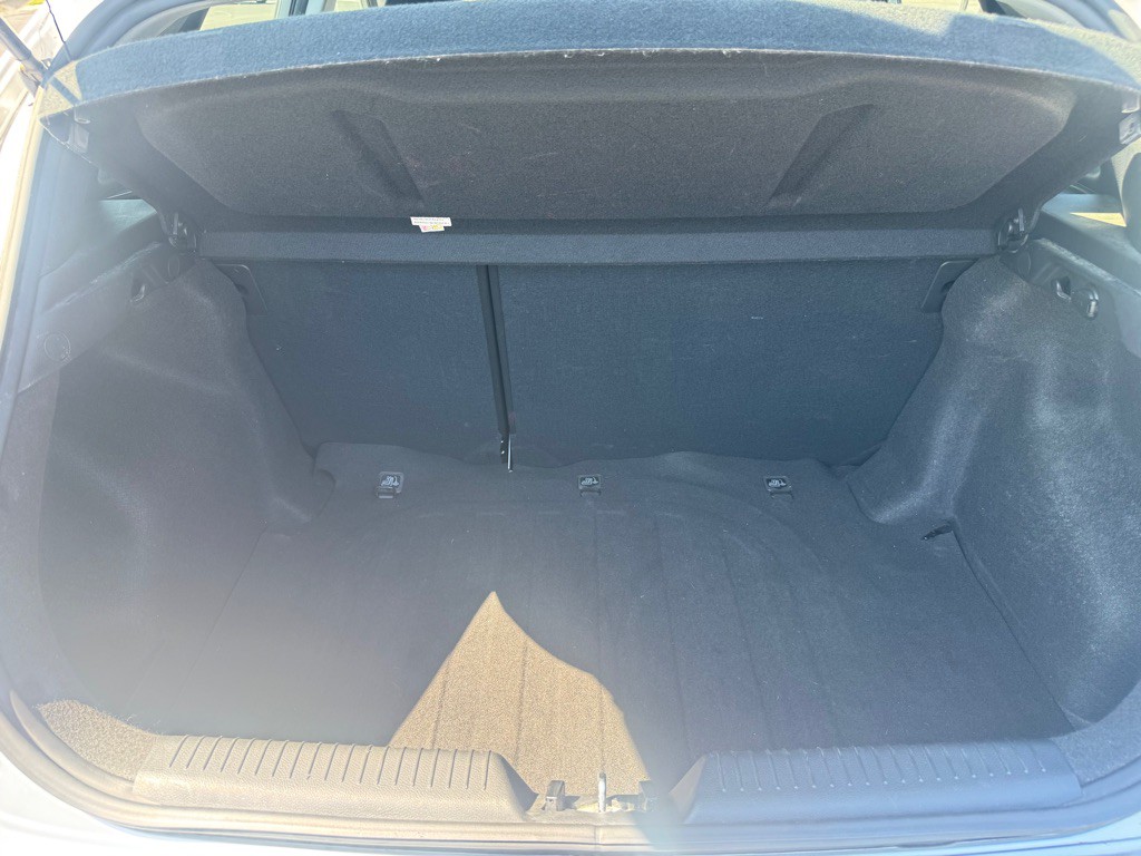 2013 Hyundai Elantra Image 10