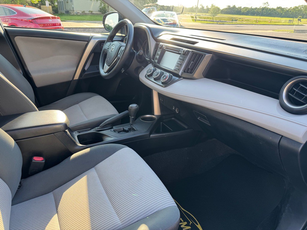 2014 Toyota Rav4 Image 8
