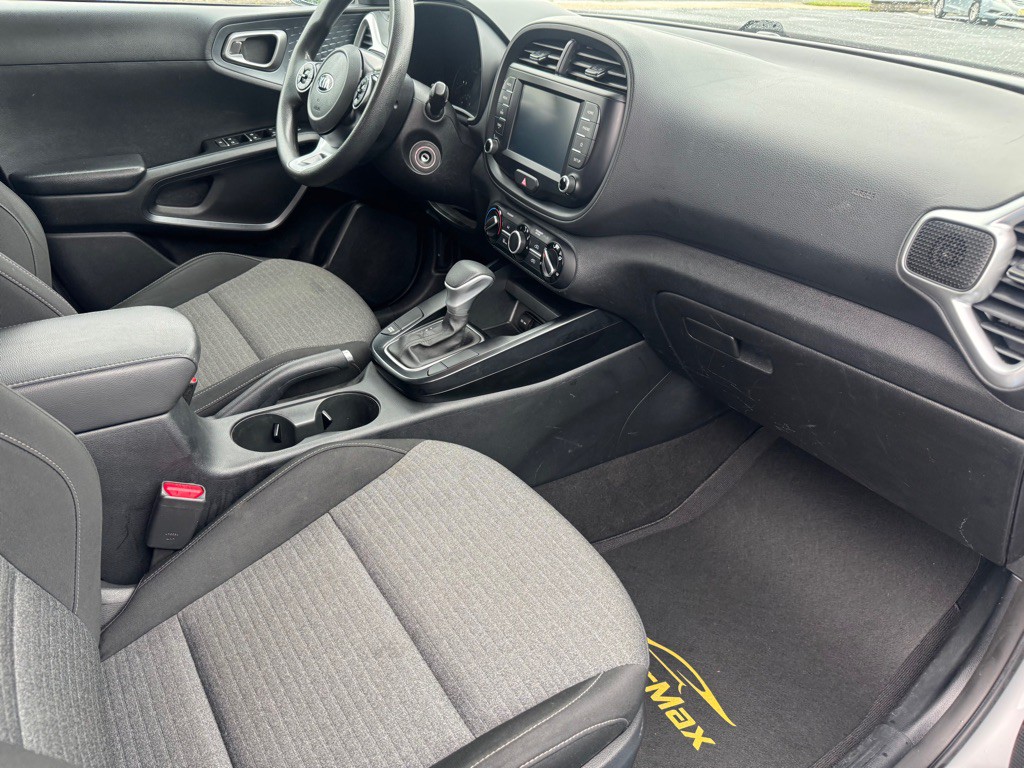 2021 Kia Soul Image 8