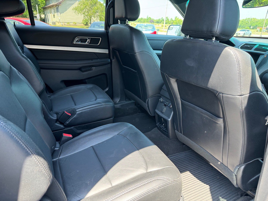 2016 Ford Explorer Image 6