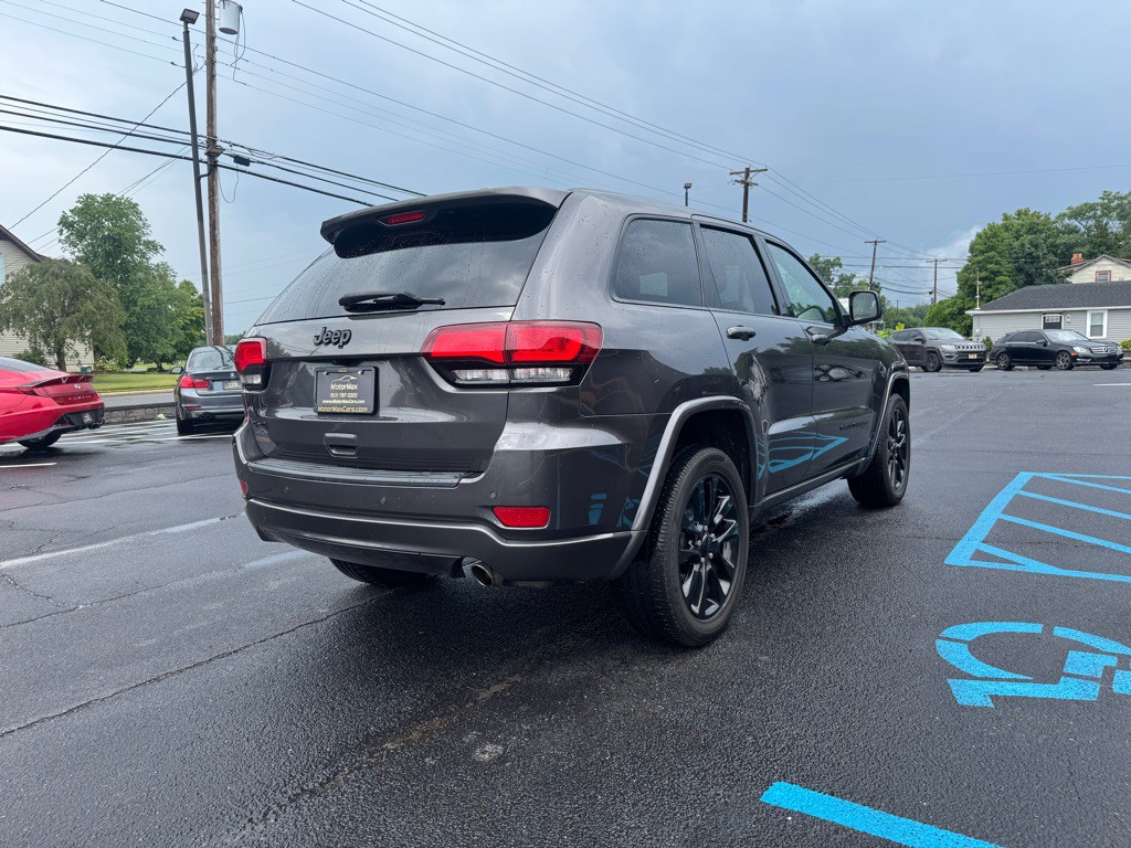 2018 Jeep Grand Cherokee Image 3