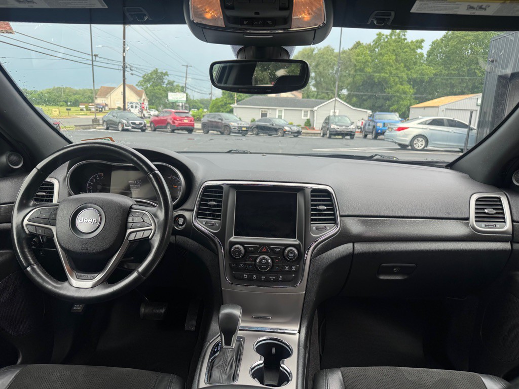 2018 Jeep Grand Cherokee Image 9