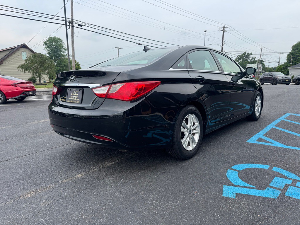 2013 Hyundai Sonata Image 3