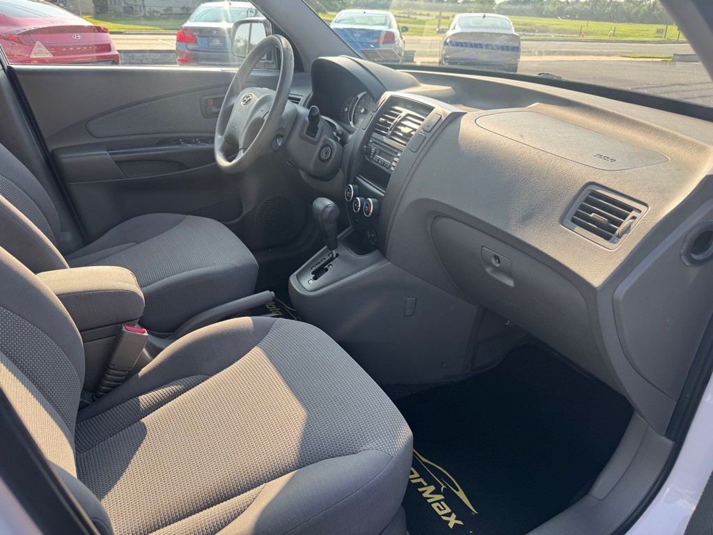 2008 Hyundai Tucson Image 8