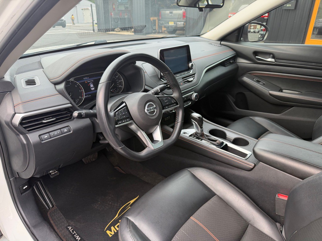 2020 Nissan Altima Image 5
