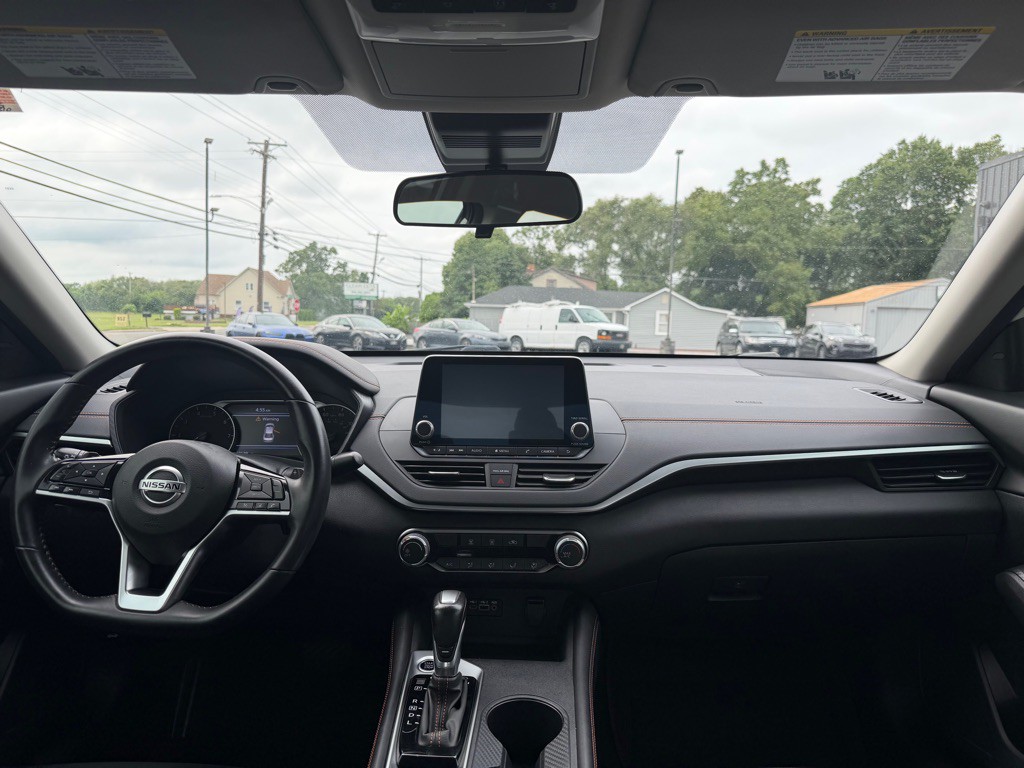 2020 Nissan Altima Image 9