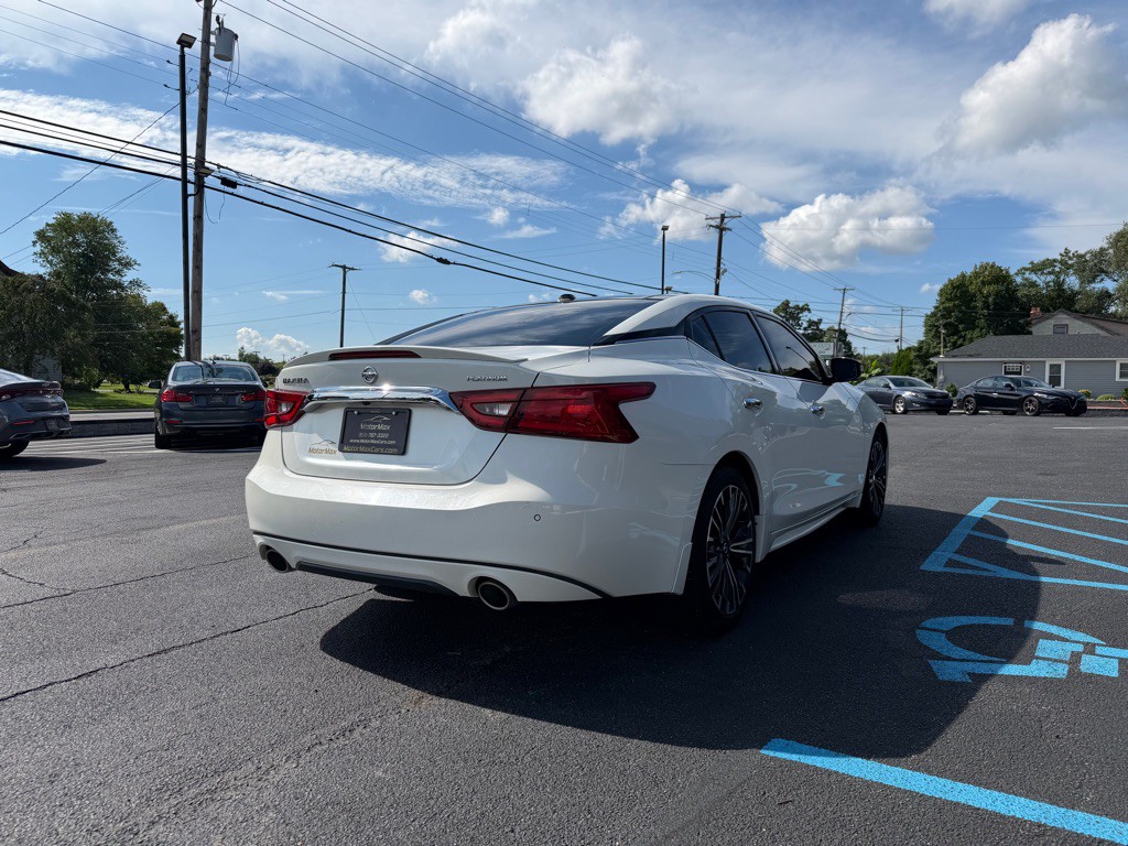 2016 Nissan Maxima Image 3