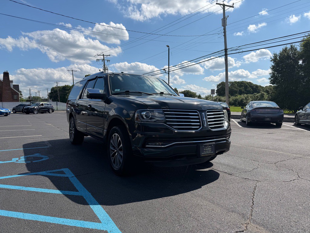 2015 Lincoln Navigator Image 4