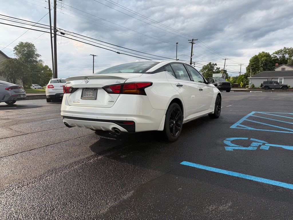 2019 Nissan Altima Image 3