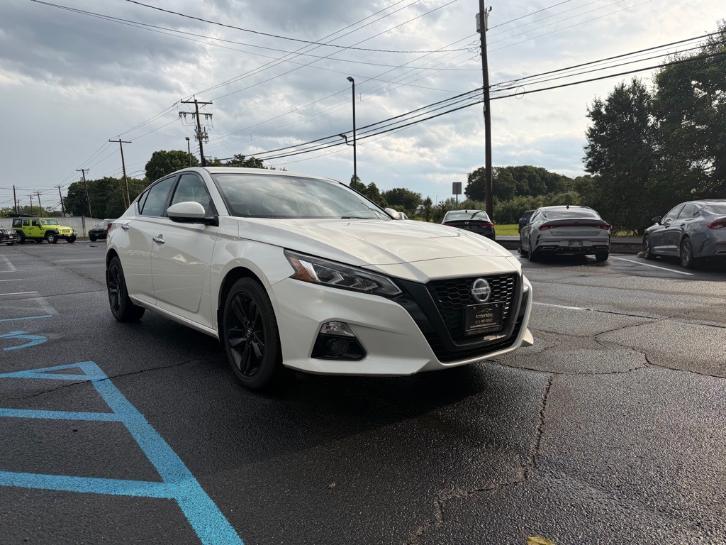 2019 Nissan Altima Image 4