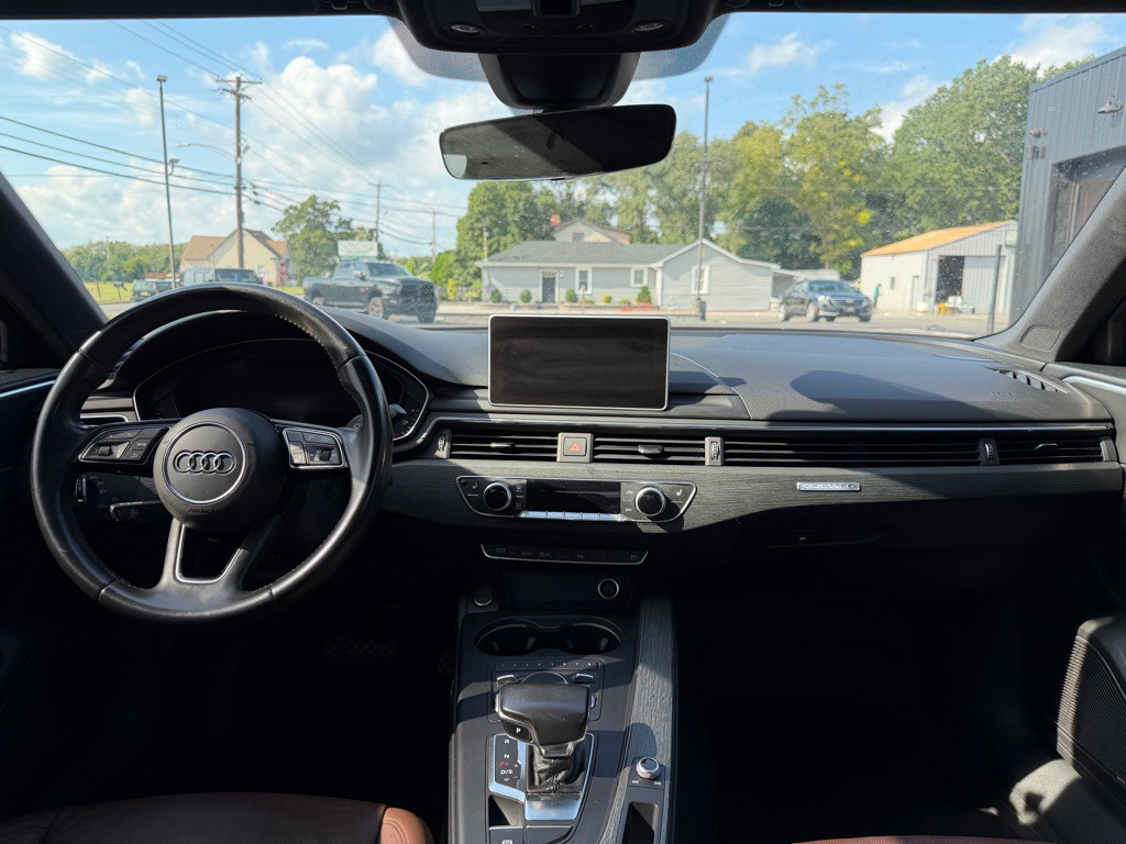 2017 Audi A4 Image 9