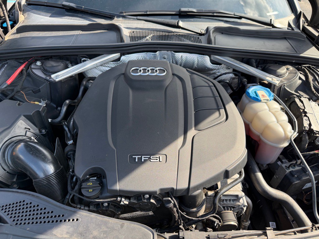 2017 Audi A4 Image 11
