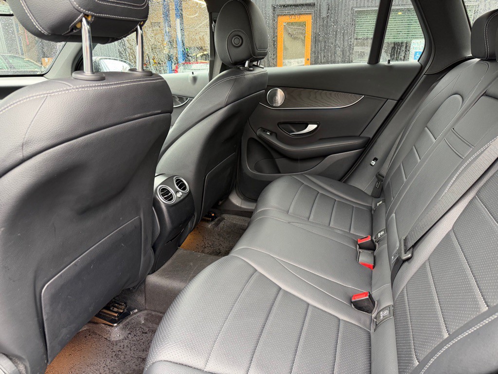 2017 Mercedes-Benz GLC-Class Image 6