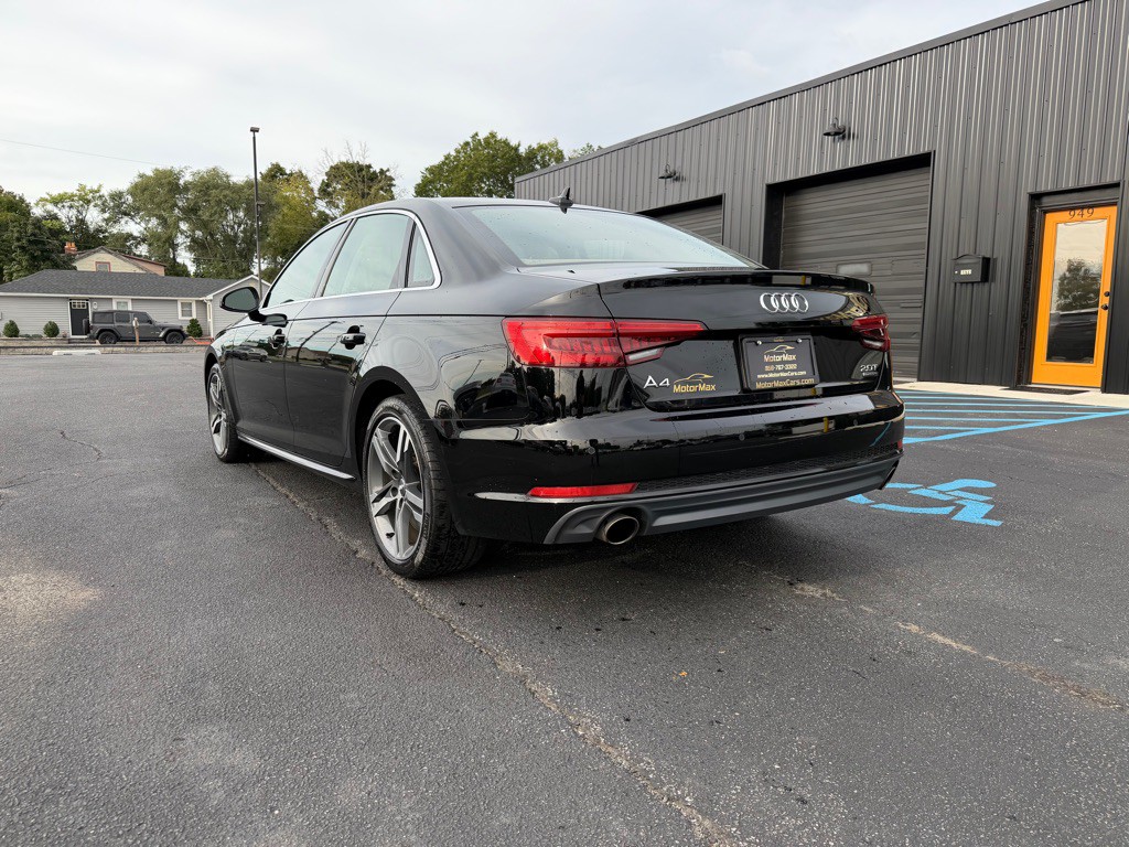 2017 Audi A4 Image 2