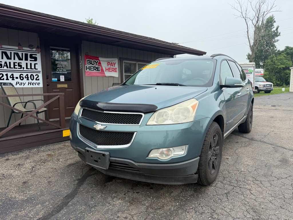 2009 Chevrolet Traverse Image 2