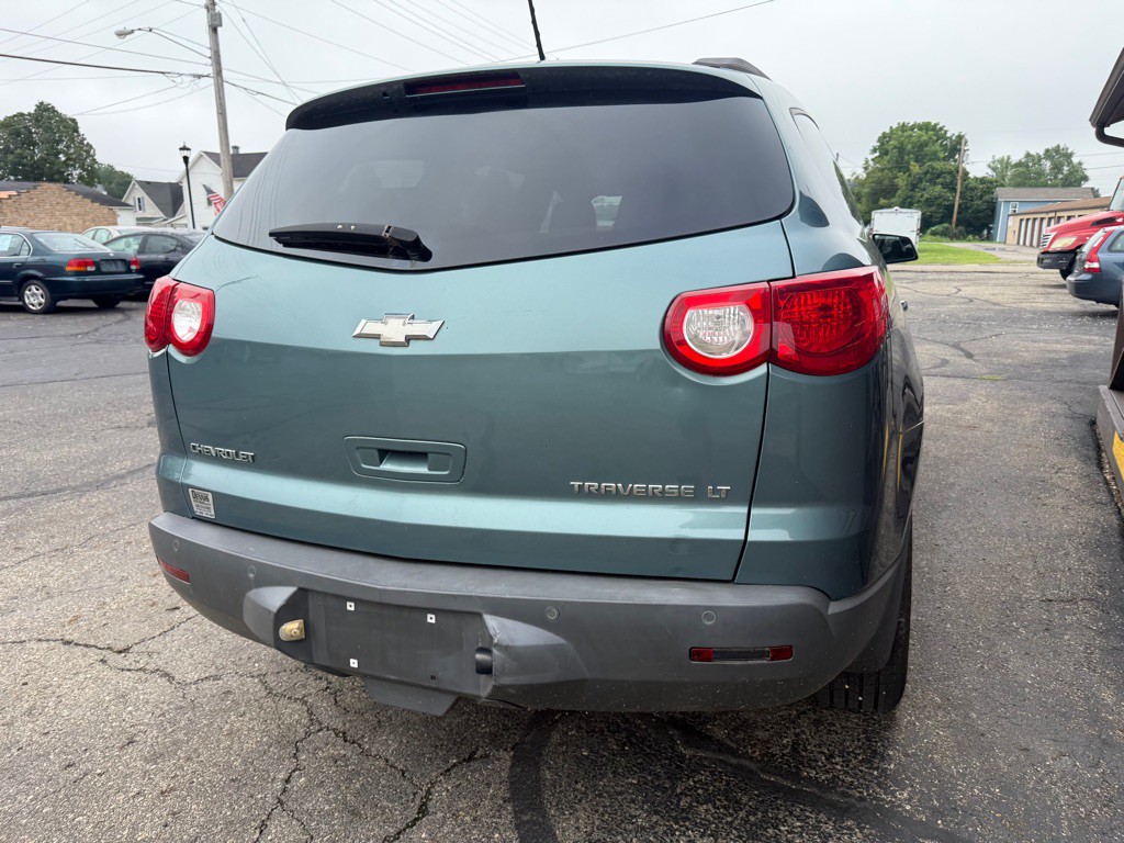 2009 Chevrolet Traverse Image 4