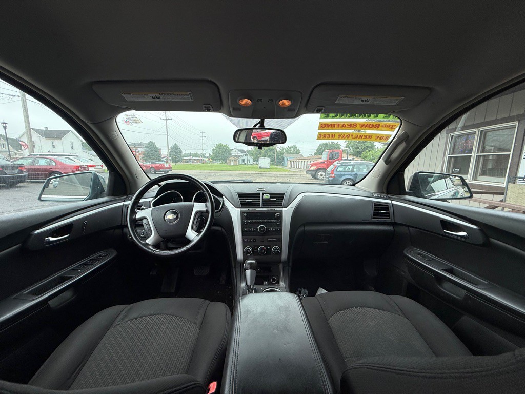 2009 Chevrolet Traverse Image 5