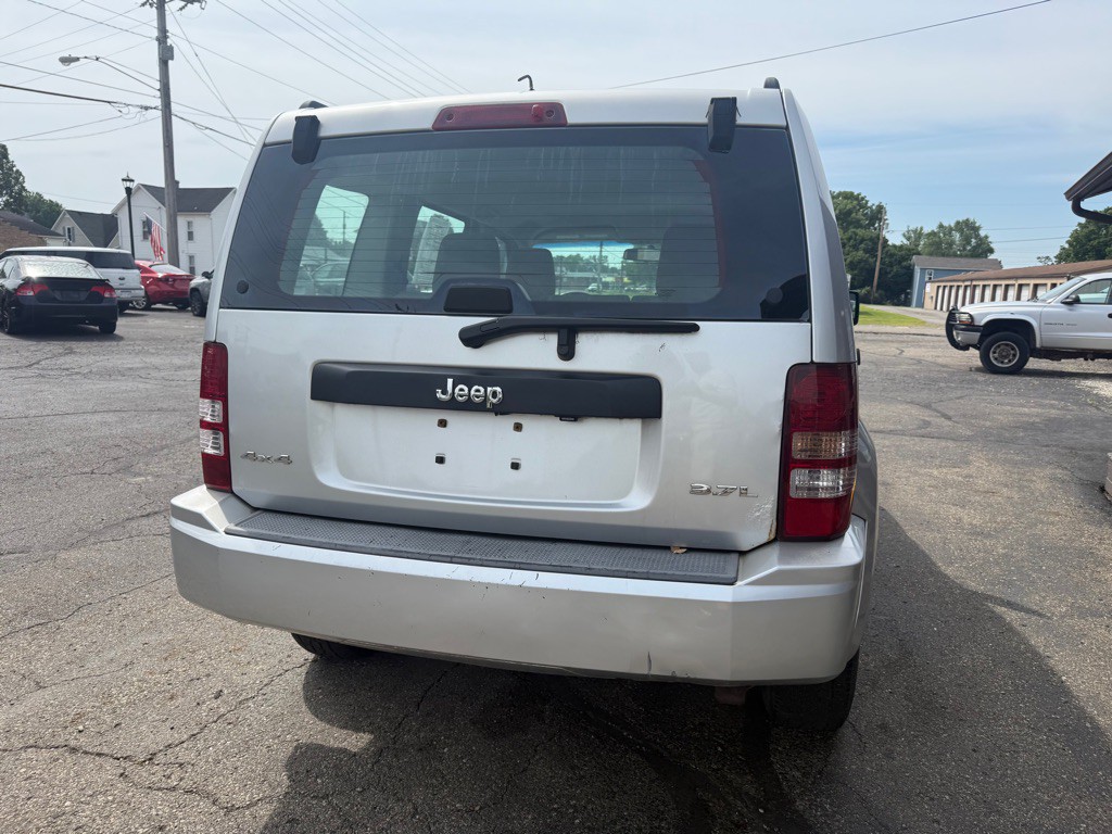 2008 Jeep Liberty Image 4