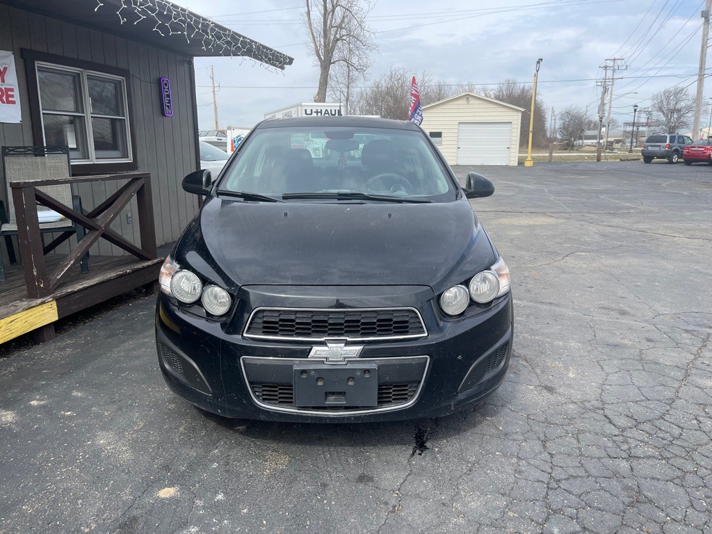 2012 Chevrolet Sonic Image 2