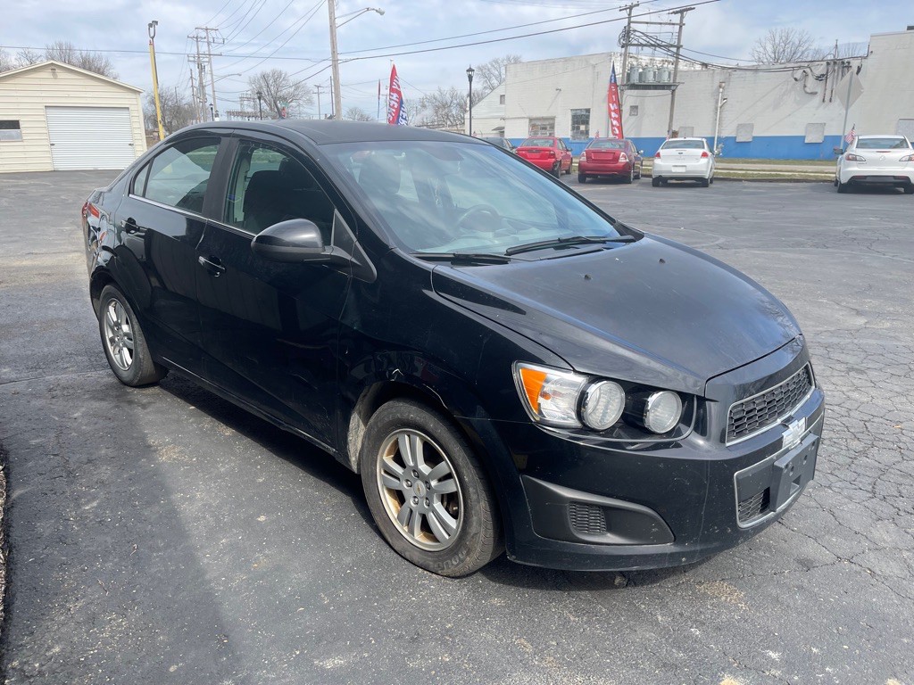 2012 Chevrolet Sonic Image 3