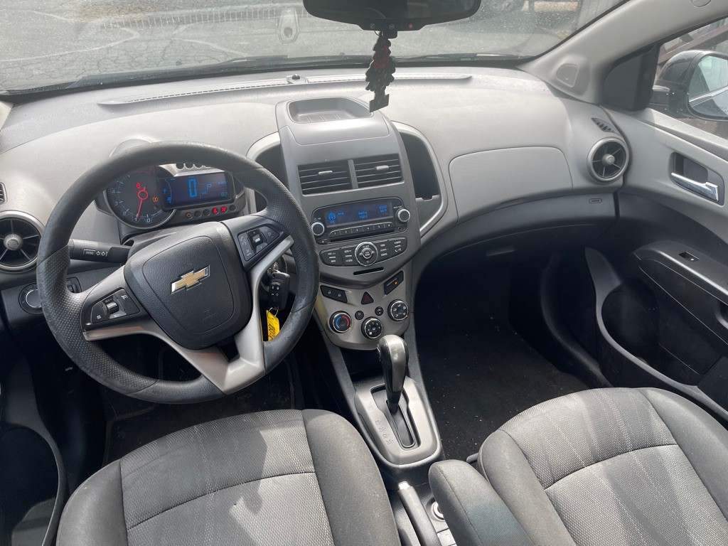 2012 Chevrolet Sonic Image 11